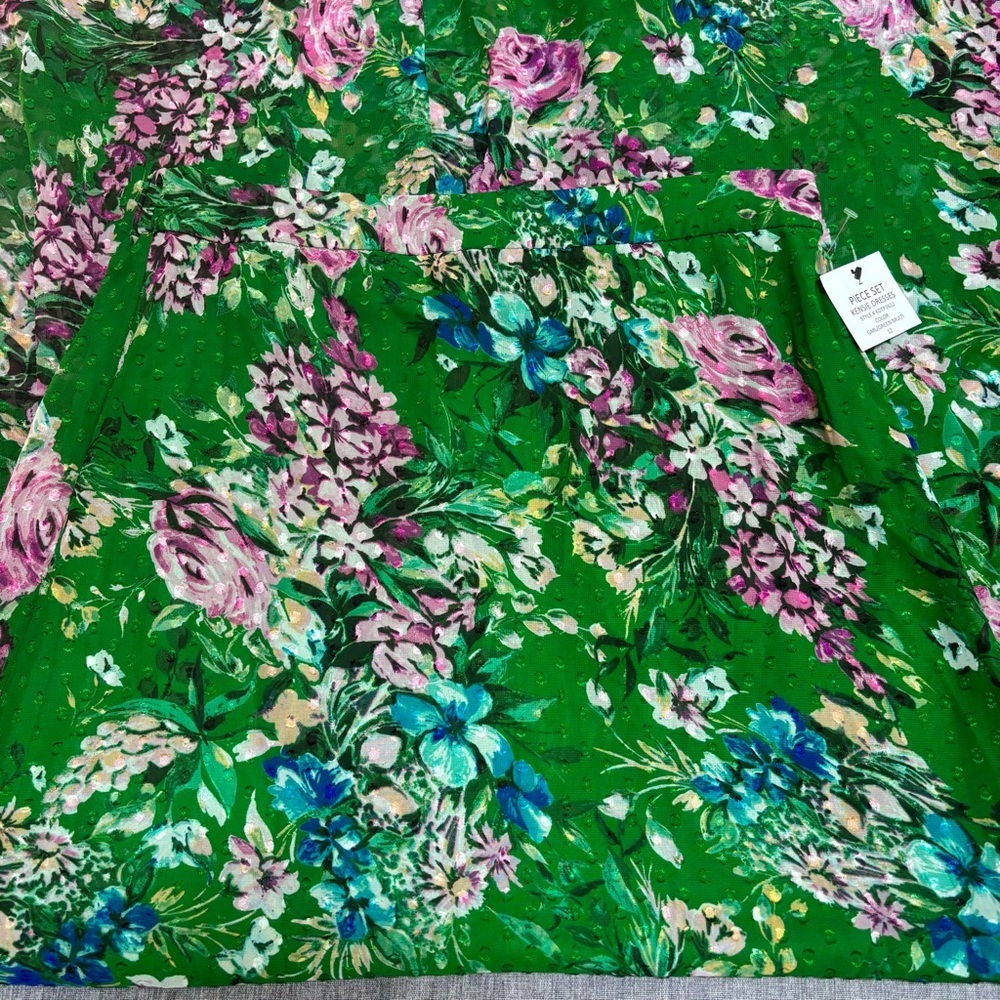 Kensie Green Floral 2 Piece Skirt Set, Size 12 - Picture 11 of 12